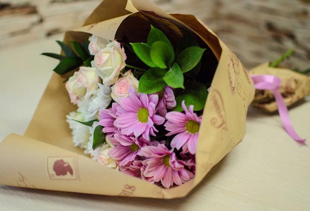 Букет цветов из: Розы и Хризантемы в Алексеевском Ставропольского края