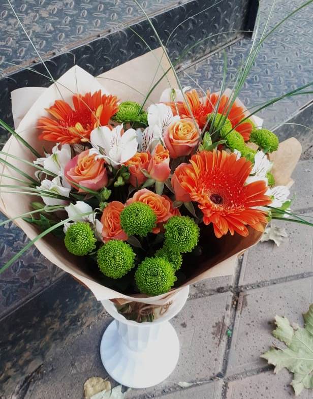 Букет цветов из: Герберы, Хризантемы, Альстромерии и Розы в Алексеевском Ставропольского края