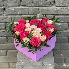 Цветочная композиция из Розы в коробке в Алексеевском Ставропольского края