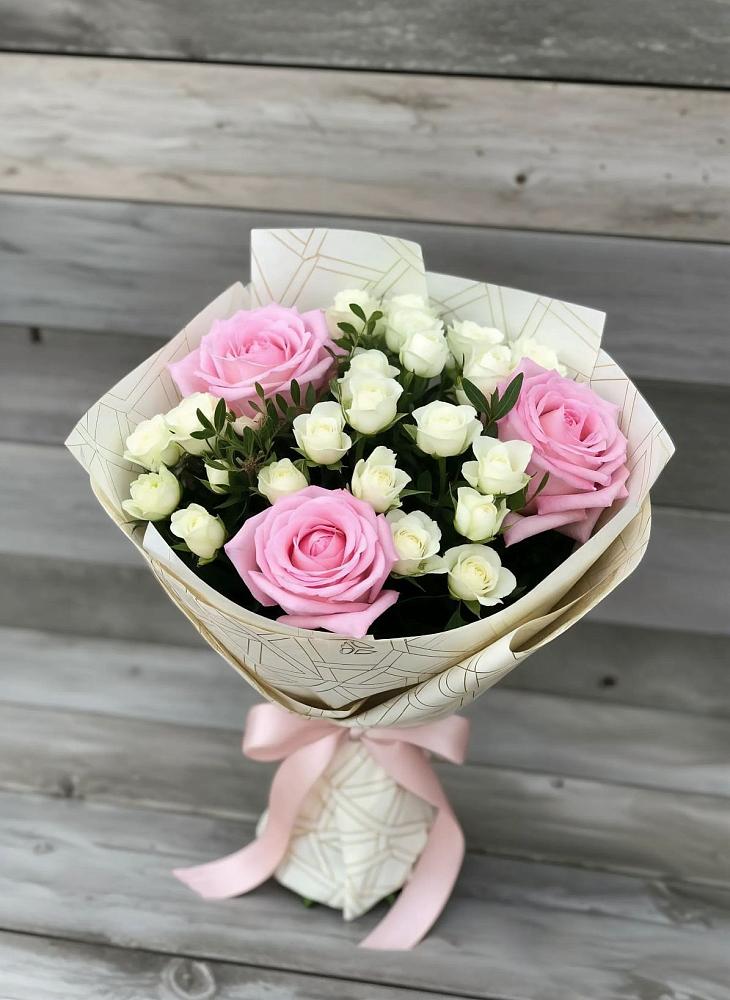 Букет цветов из: Розы в Алексеевском Ставропольского края