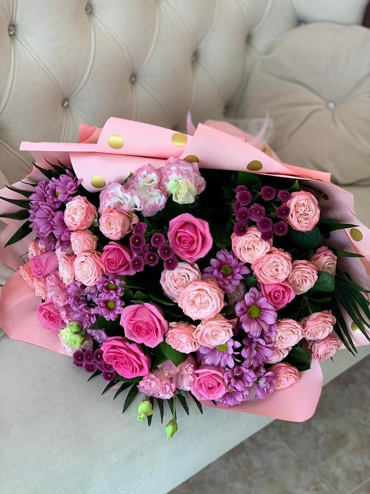 Букет цветов из: Хризантемы, Розы и Лизиантусы в Алексеевском Ставропольского края