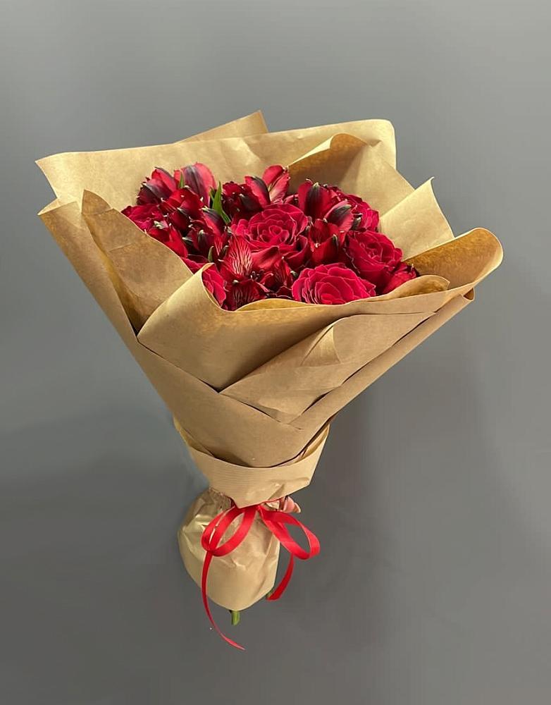 Букет цветов из: Альстромерии и Розы в Алексеевском Ставропольского края