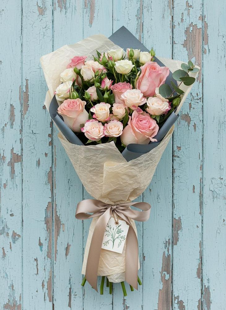 Букет цветов из: Розы в Алексеевском Ставропольского края