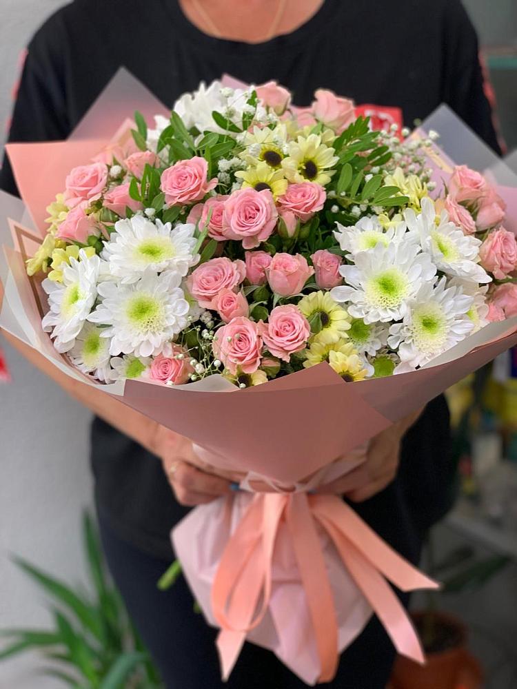 Букет цветов из: Розы и Хризантемы в Алексеевском Ставропольского края