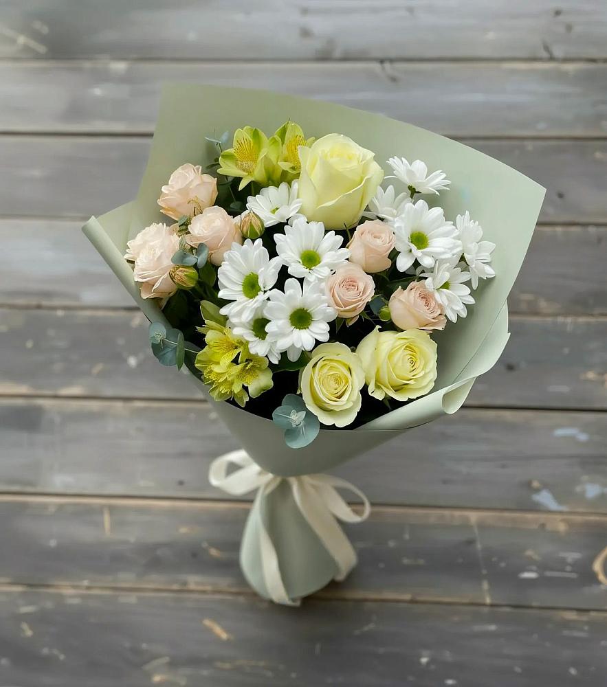 Букет цветов из: Альстромерии, Розы и Хризантемы в Алексеевском Ставропольского края