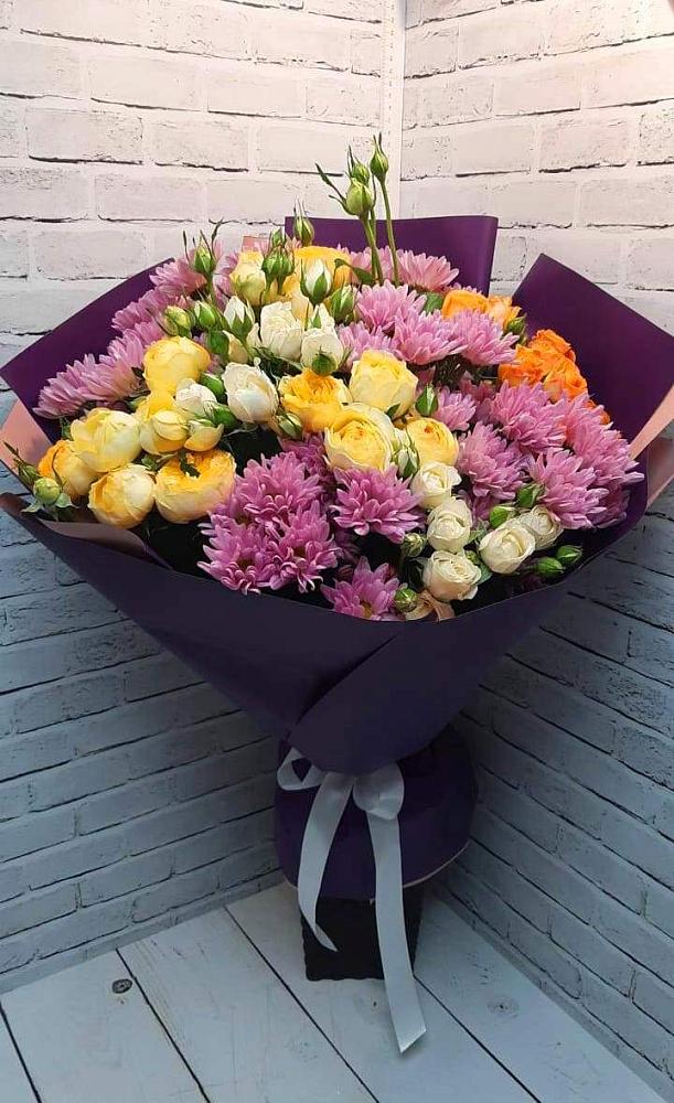 Букет цветов из: Хризантемы и Розы в Алексеевском Ставропольского края