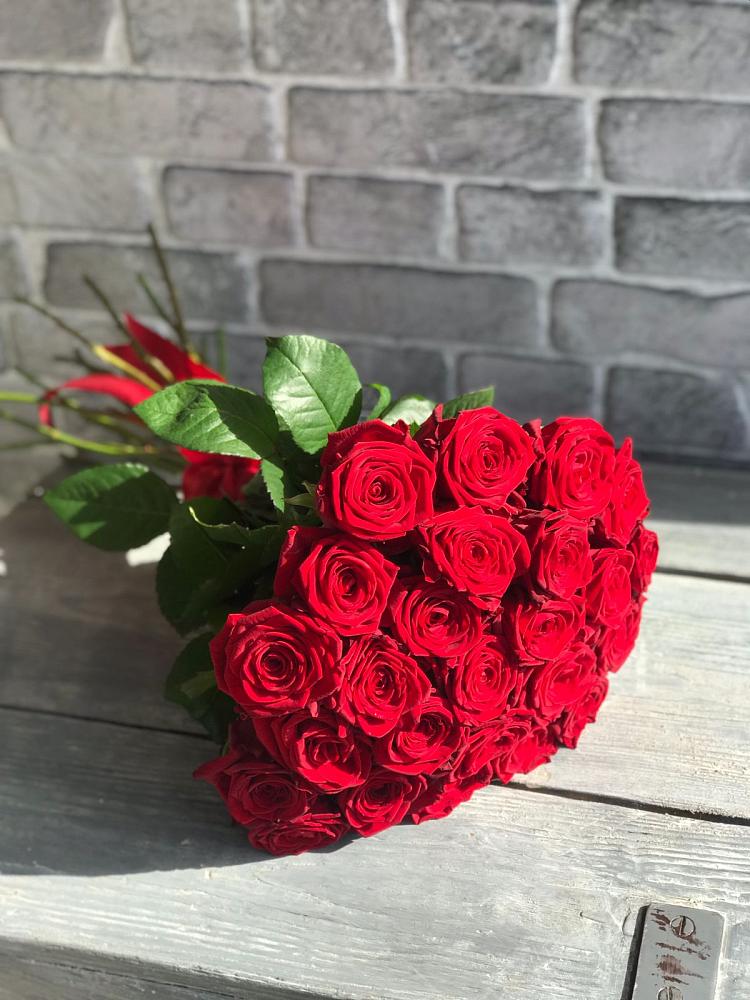 Букет Красные розы Фридом в Алексеевском Ставропольского края