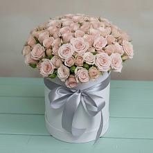 Цветочная композиция из Розы в шляпной коробке в Алексеевском Ставропольского края