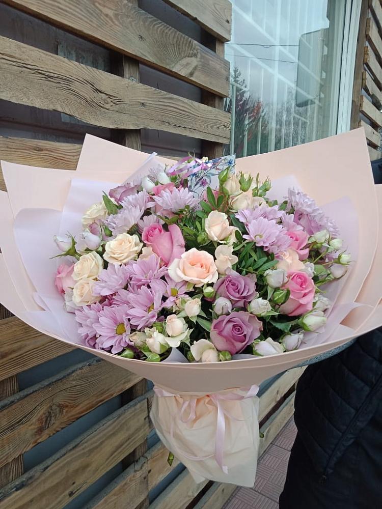 Букет цветов из: Розы и Хризантемы в Алексеевском Ставропольского края