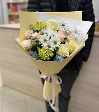 Букет цветов из:  Альстромерии, Розы и Хризантемы в Алексеевском Ставропольского края