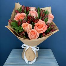 Букет цветов из:  Розы и Альстромерии в Алексеевском Ставропольского края