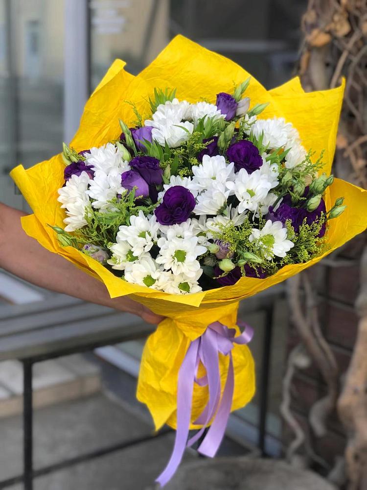 Букет цветов из: Ирисы, Хризантемы и Ромашки в Алексеевском Ставропольского края