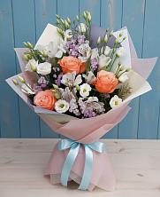 Букет цветов из:  Лизиантусы, Розы, Альстромерии и Гипсофила в Алексеевском Ставропольского края