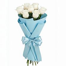 Букет 7 белых роз Проуд в Алексеевском Ставропольского края