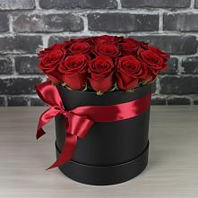 Цветочная композиция из Розы в шляпной коробке в Алексеевском Ставропольского края