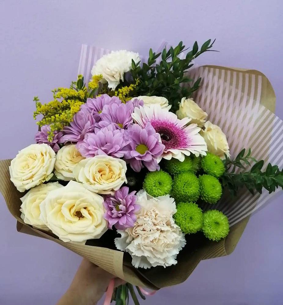 Букет цветов из: Хризантемы, Розы, Гвоздики и Герберы в Алексеевском Ставропольского края