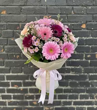 Букет цветов из:  Герберы и Хризантемы в Алексеевском Ставропольского края