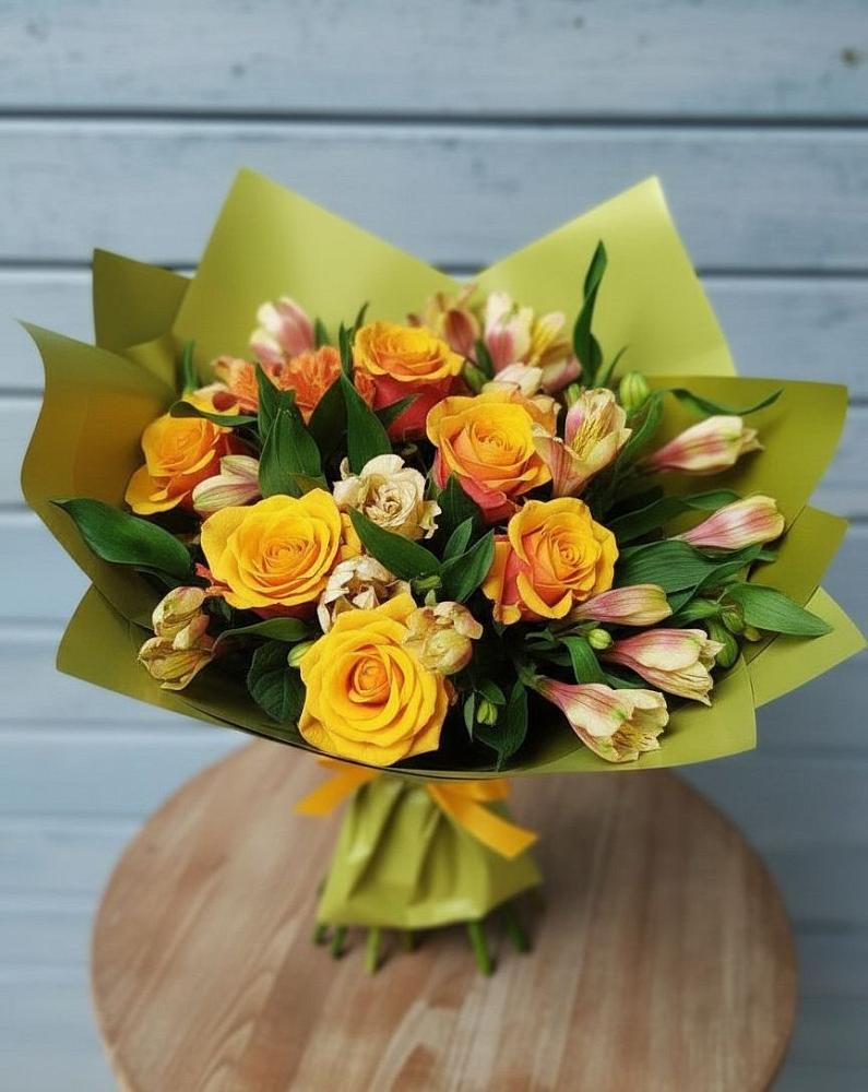 Букет цветов из: Альстромерии и Розы в Алексеевском Ставропольского края