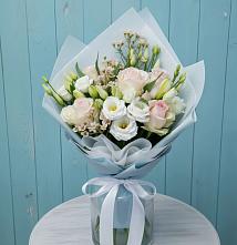 Букет цветов из:  Розы и Лизиантусы в Алексеевском Ставропольского края