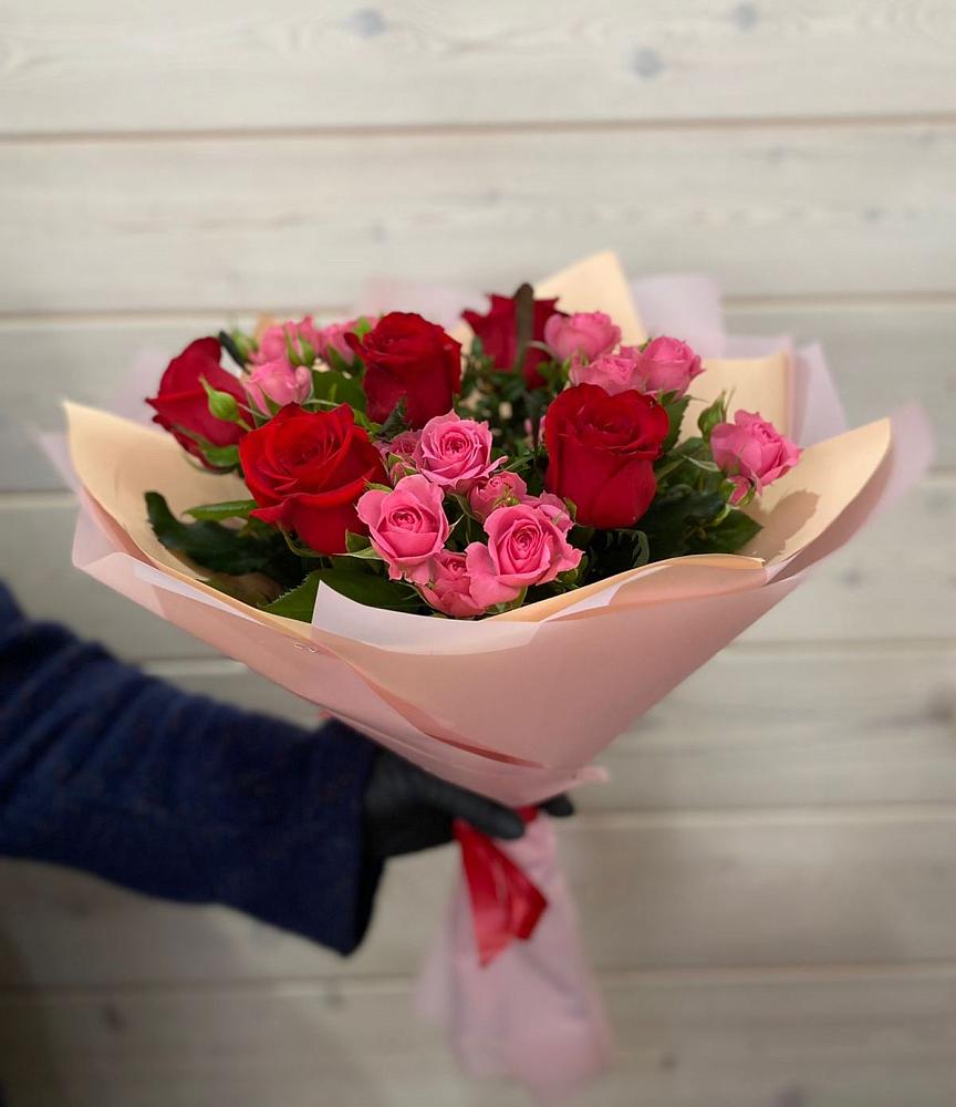 Букет цветов из: Розы в Алексеевском Ставропольского края