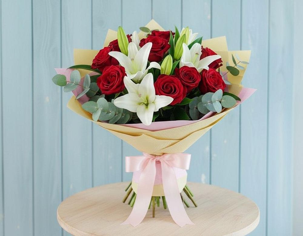 Букет цветов из: Лилии и Розы в Алексеевском Ставропольского края